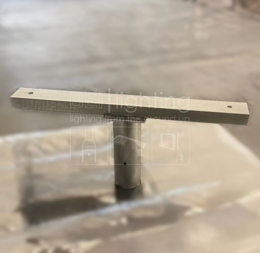 QUAD IN-LINE FLOODLIGHT BRACKET 1900MM (127PT)