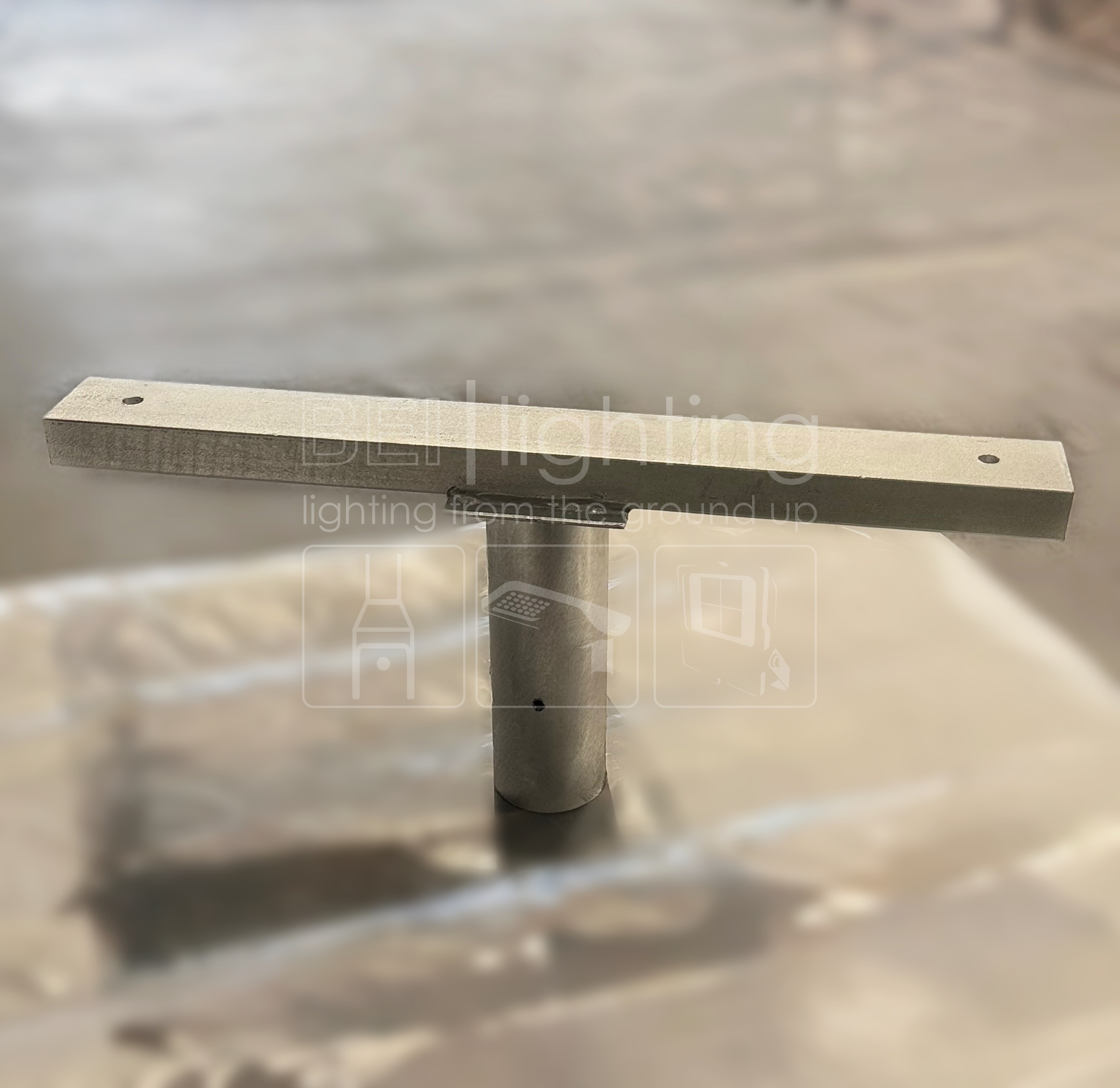 TWIN FLOODLIGHT BRACKET 700MM (76PT)